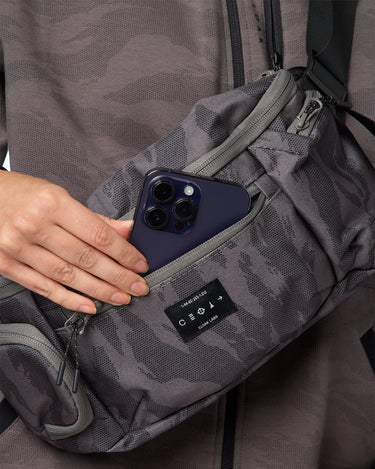 TACTICAL GLITCH SLING BAG GCAM